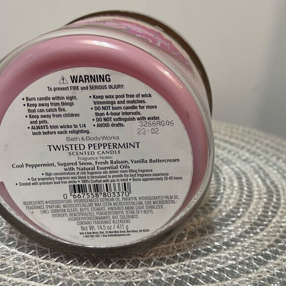 BBW Twisted Peppermint 3 Wick Candle NWT - Picture 3 of 4